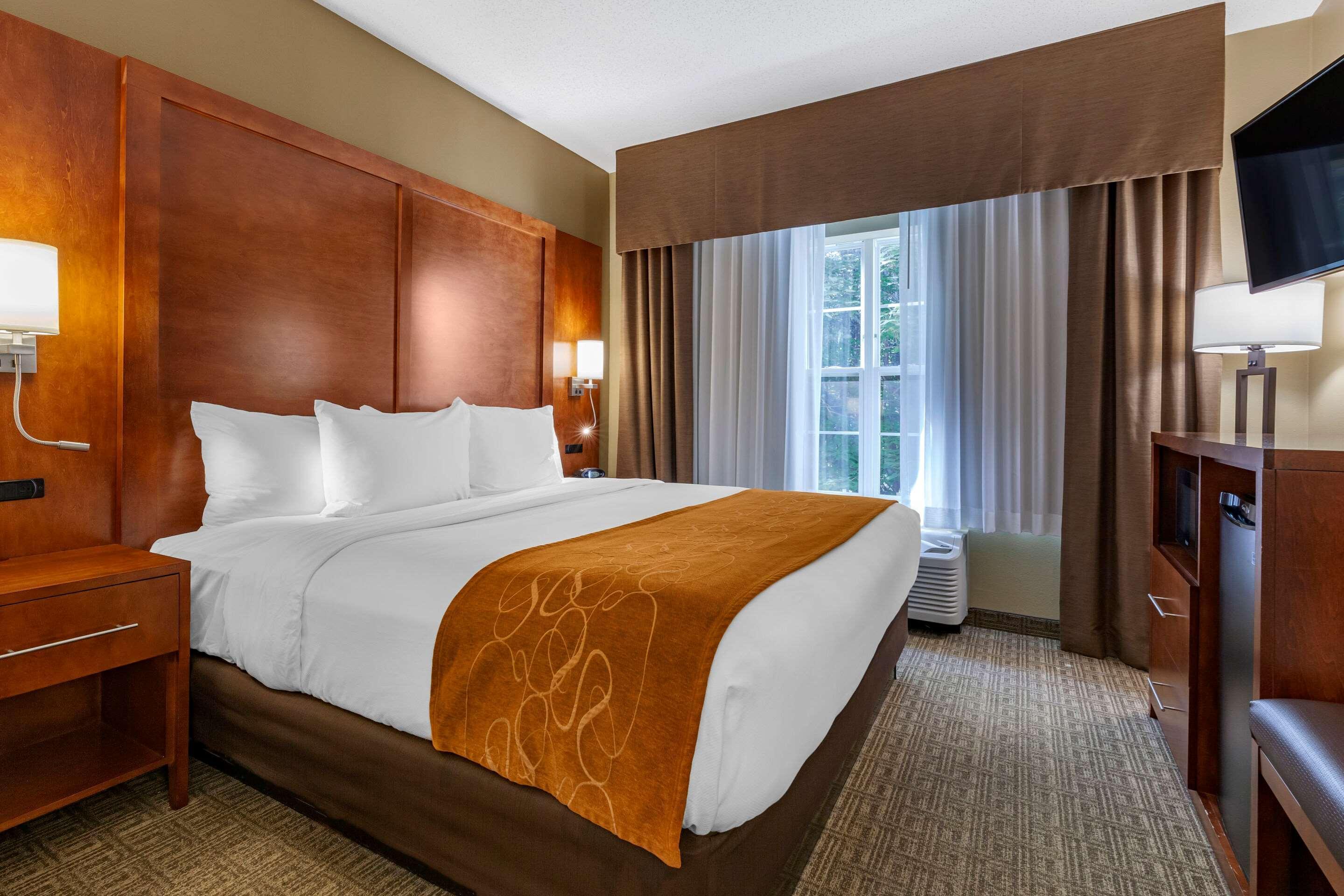 Comfort Suites Marquette Buitenkant foto