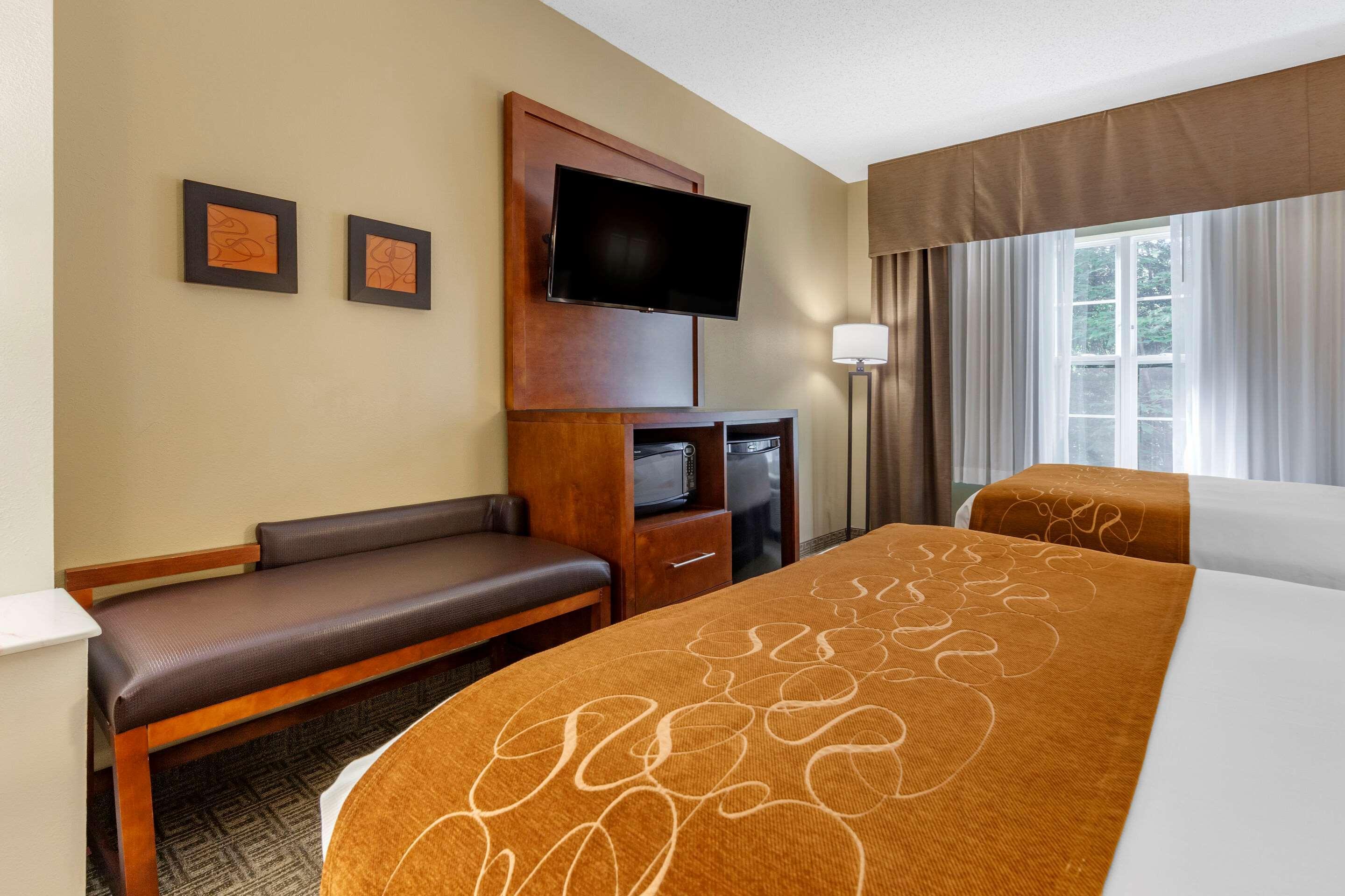 Comfort Suites Marquette Buitenkant foto