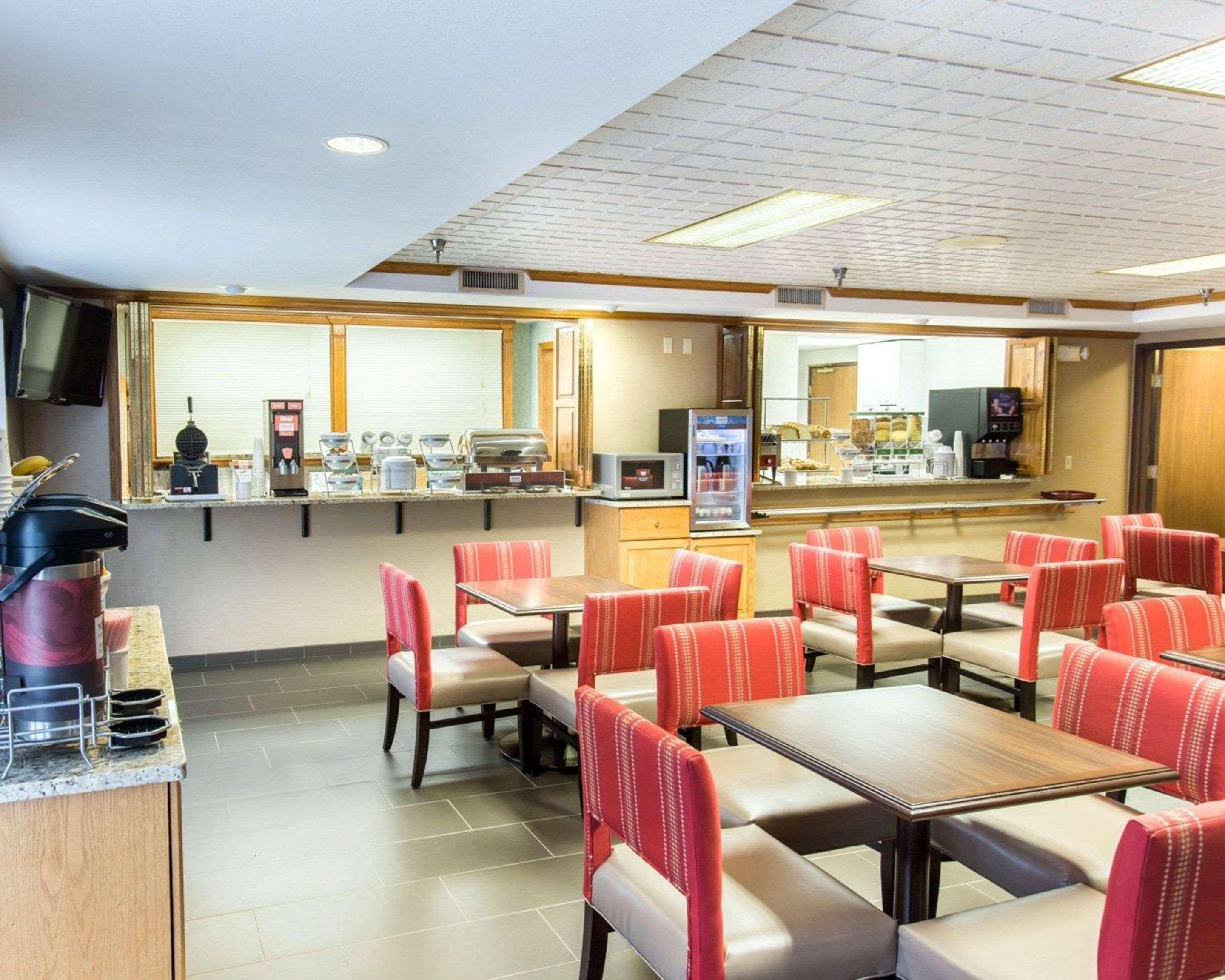Comfort Suites Marquette Buitenkant foto